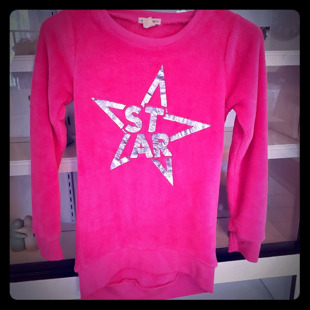 Hi-low sweatshirt by one step up